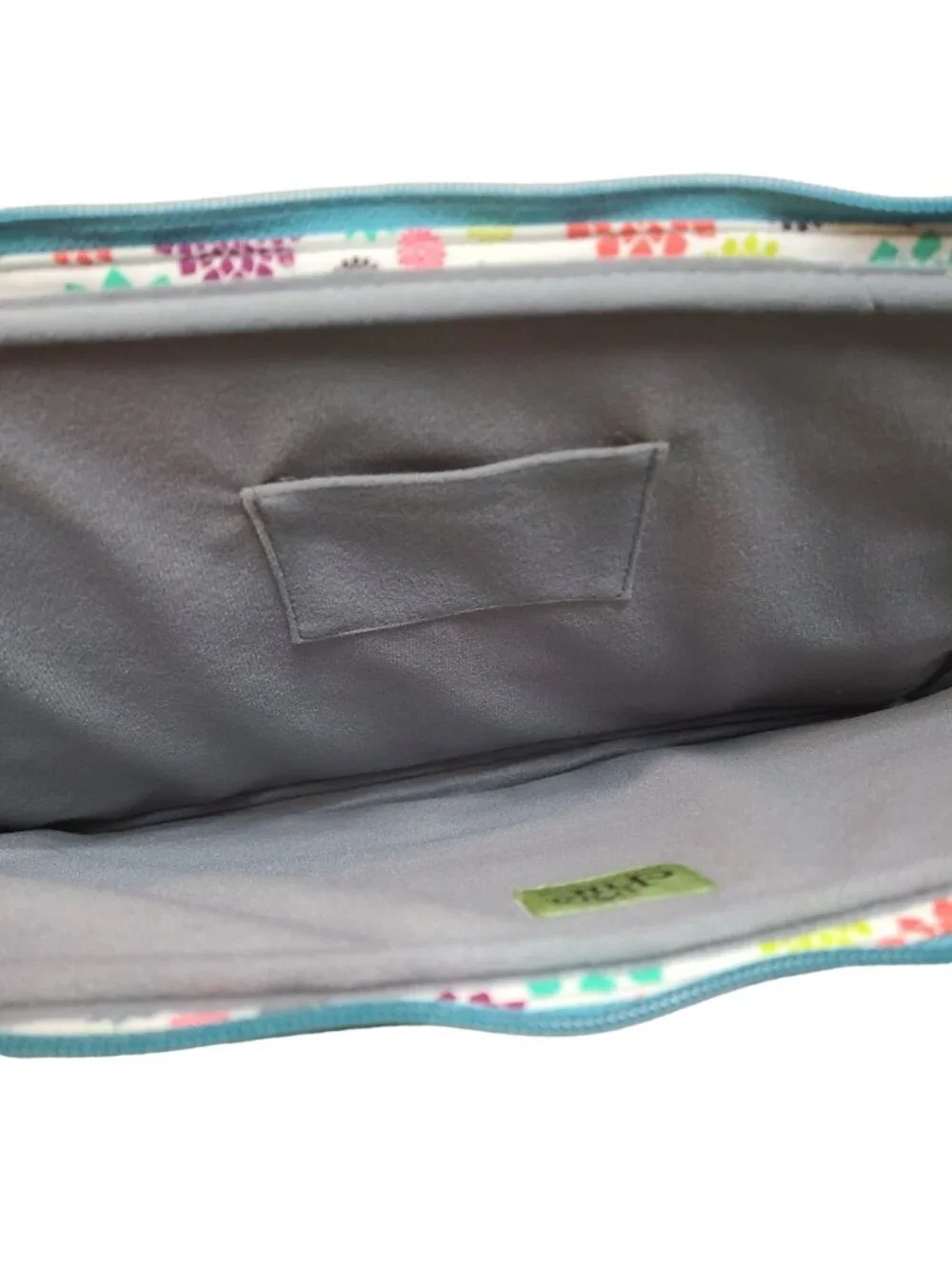 C.R. Gibson Iota Chic Laptop Sleeve Padded Bag Zip Close Geometric Multicolored